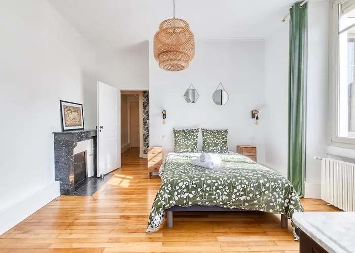 Le Solaris, Free Parking, 10 Min Sncf Station *